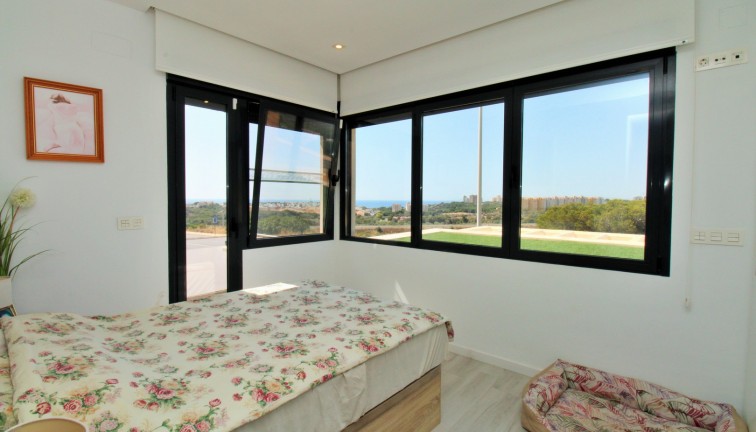 Jälleenmyynti - Erillistalo - Cabo Roig