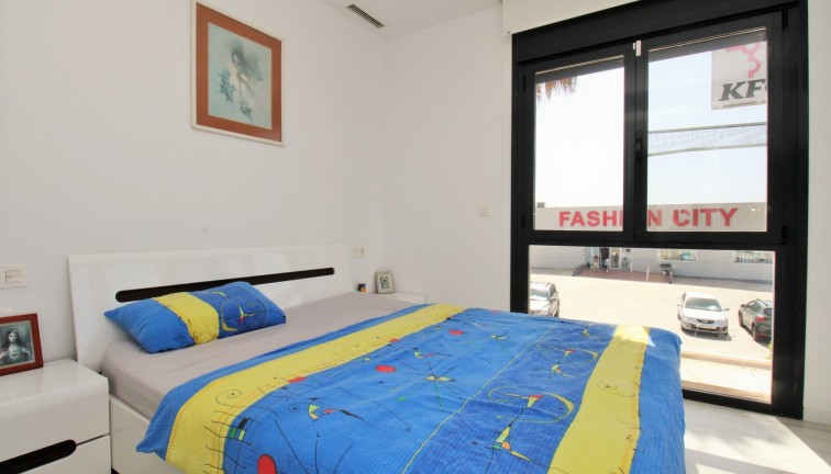 Jälleenmyynti - Erillistalo - Cabo Roig