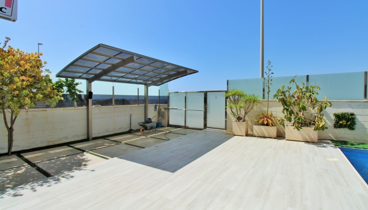 Jälleenmyynti - Erillistalo - Cabo Roig