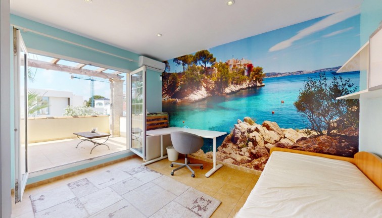 Resale - Chalet - Orihuela Costa - La Zenia