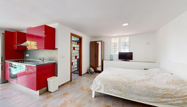 Resale - Chalet - Orihuela Costa - La Zenia