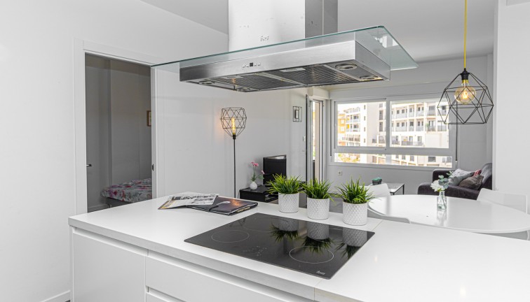 Resale - Apartment - Campoamor