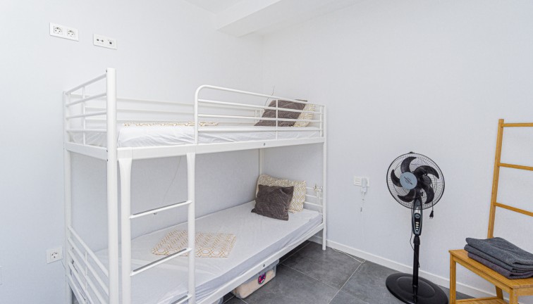 Resale - Apartment - Campoamor