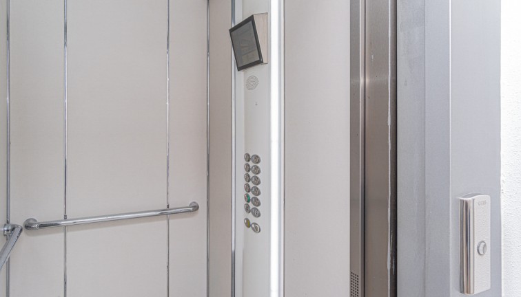 Resale - Apartment - Campoamor