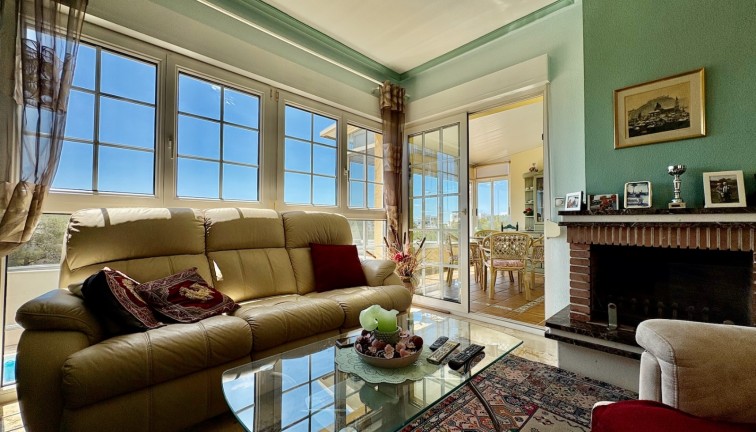 Resale - Chalet - Orihuela - Villamartín