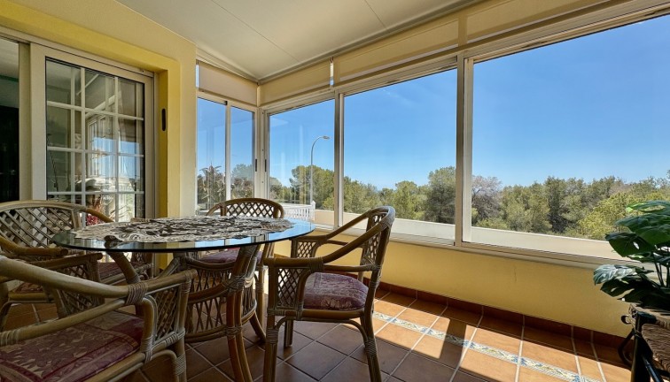 Resale - Chalet - Orihuela - Villamartín