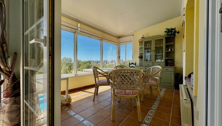 Resale - Chalet - Orihuela - Villamartín