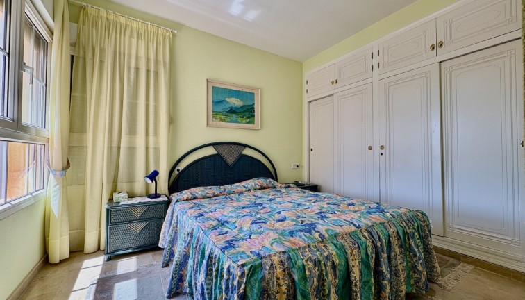 Resale - Chalet - Orihuela - Villamartín