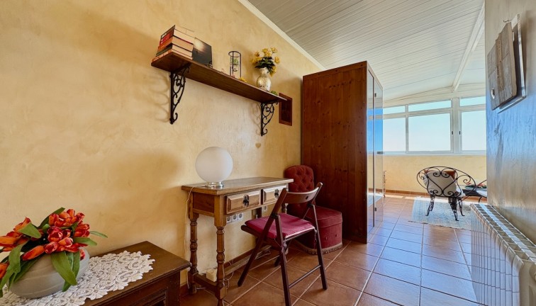 Resale - Chalet - Orihuela - Villamartín