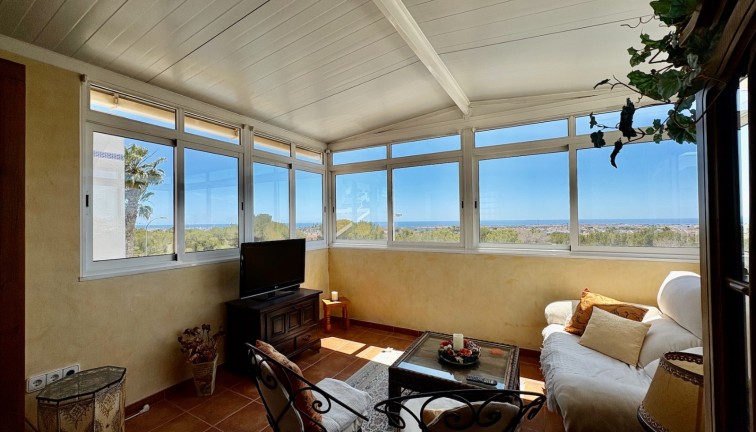 Resale - Chalet - Orihuela - Villamartín