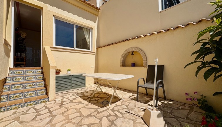 Resale - Chalet - Orihuela - Villamartín