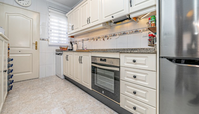 Resale - Chalet - Villamartín