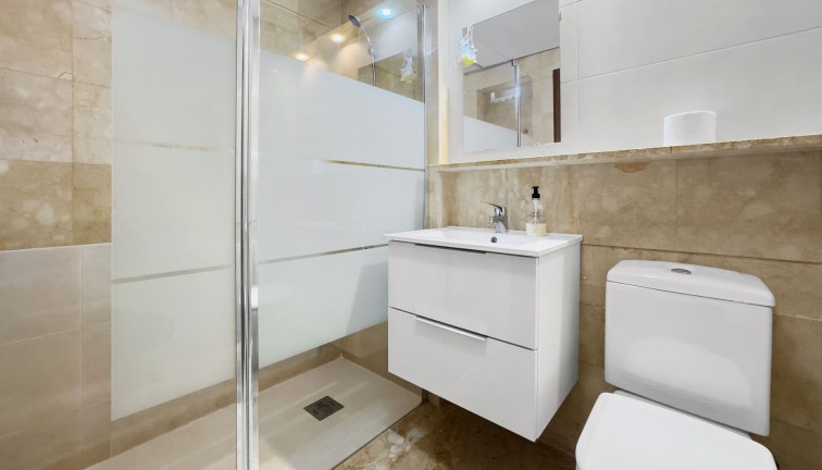 Resale - Apartment - Torrevieja - Playa de los Locos