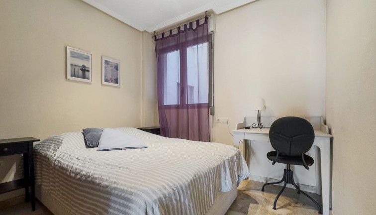 Resale - Apartment - Torrevieja - Playa de los Locos