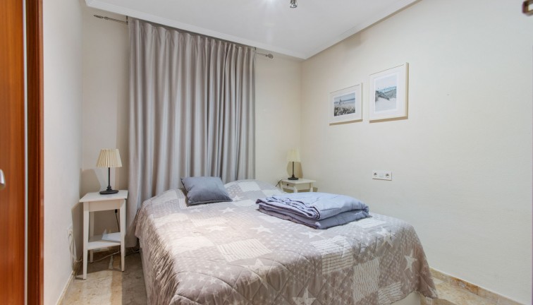 Resale - Apartment - Torrevieja - Playa de los Locos