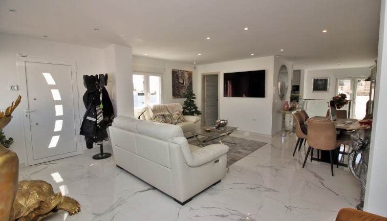 Resale - Chalet - Villamartín