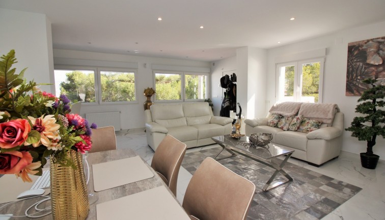 Resale - Chalet - Villamartín