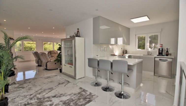 Resale - Chalet - Villamartín