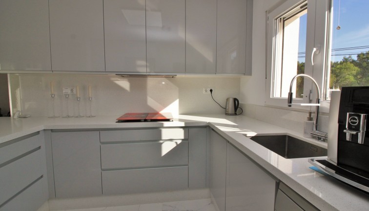 Resale - Chalet - Villamartín