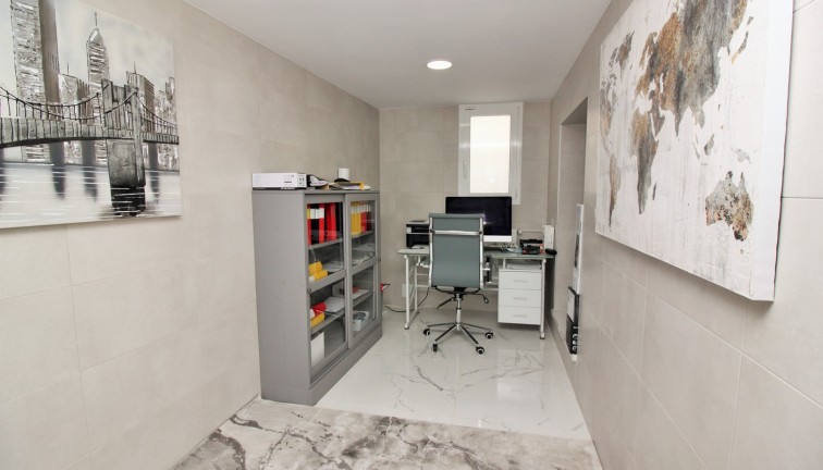 Resale - Chalet - Villamartín