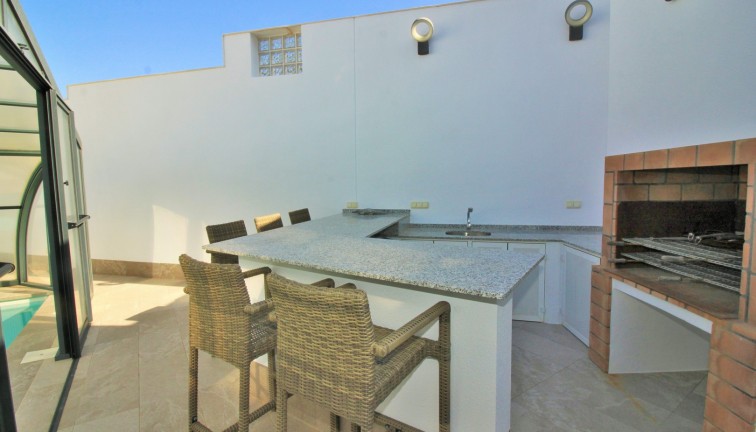 Resale - Chalet - Villamartín