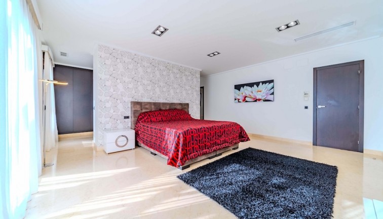 Resale - Chalet - Cabo Roig