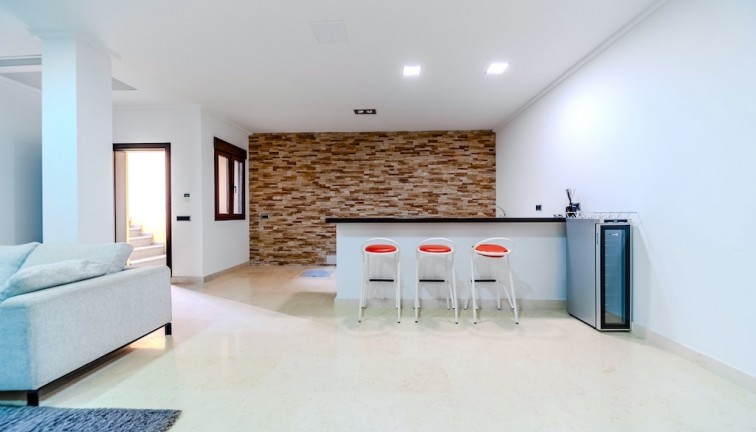 Resale - Chalet - Cabo Roig