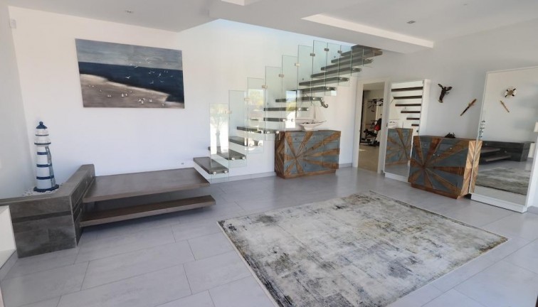 Jälleenmyynti - Erillistalo - Jávea - Monte Olimpo