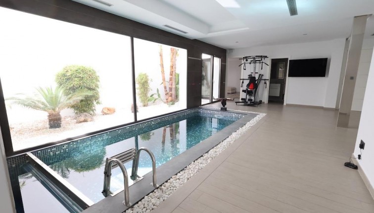 Jälleenmyynti - Erillistalo - Jávea - Monte Olimpo