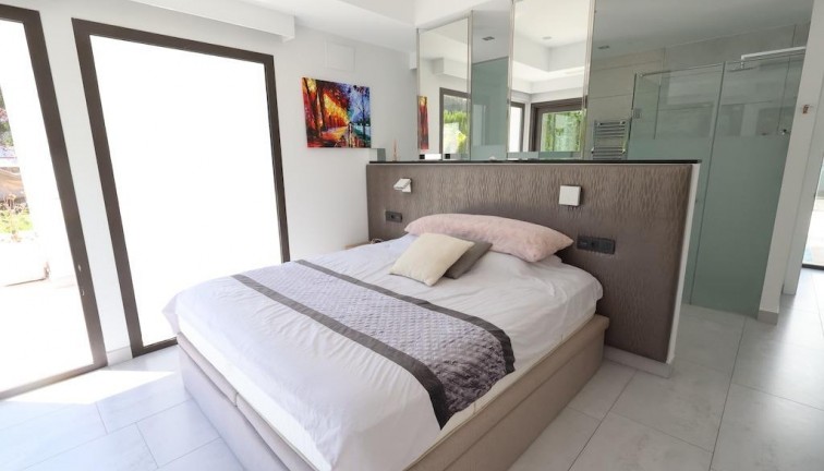 Jälleenmyynti - Erillistalo - Jávea - Monte Olimpo