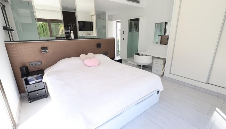 Jälleenmyynti - Erillistalo - Jávea - Monte Olimpo