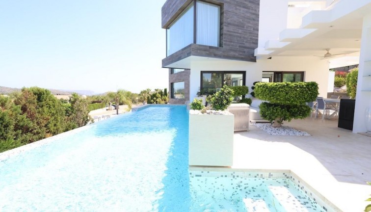 Jälleenmyynti - Erillistalo - Jávea - Monte Olimpo