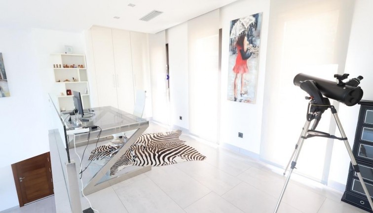 Jälleenmyynti - Erillistalo - Jávea - Monte Olimpo