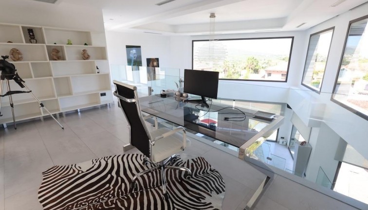 Jälleenmyynti - Erillistalo - Jávea - Monte Olimpo