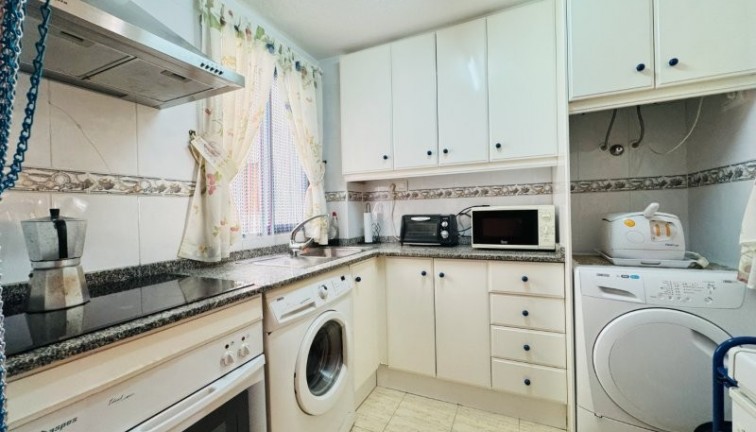 Återförsäljning - Lägenhet - La Mata - LA MATA