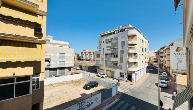 Återförsäljning - Lägenhet - La Mata - LA MATA