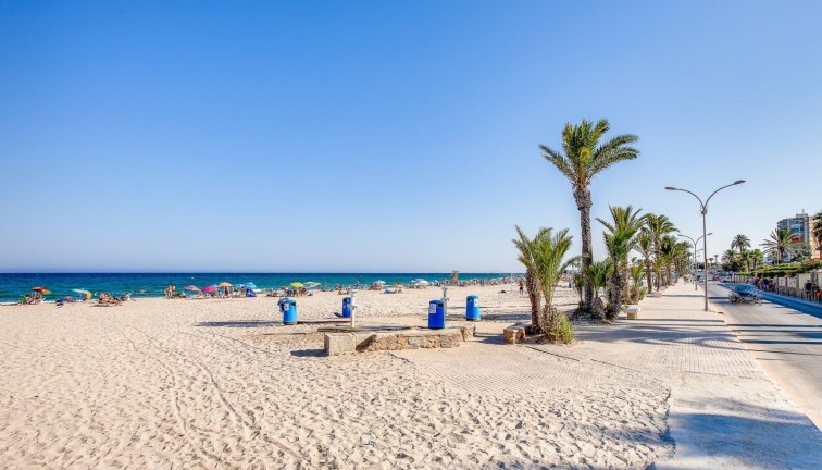 Resale - Apartment - Campoamor