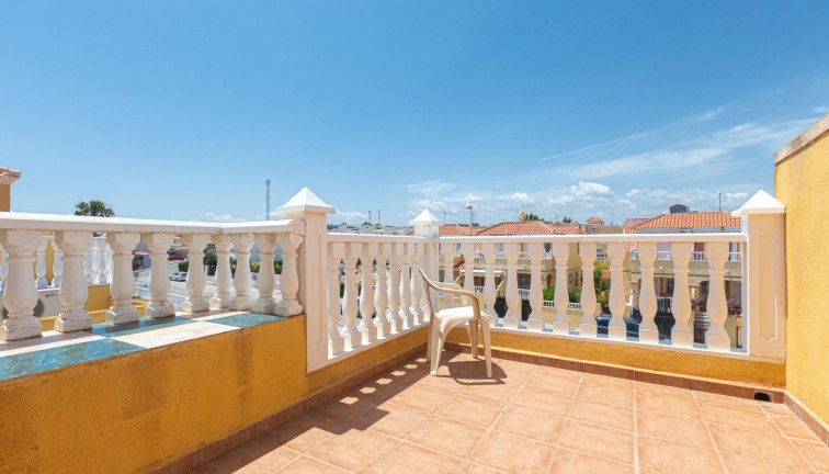 Reventa - Casa adosada - La Zenia