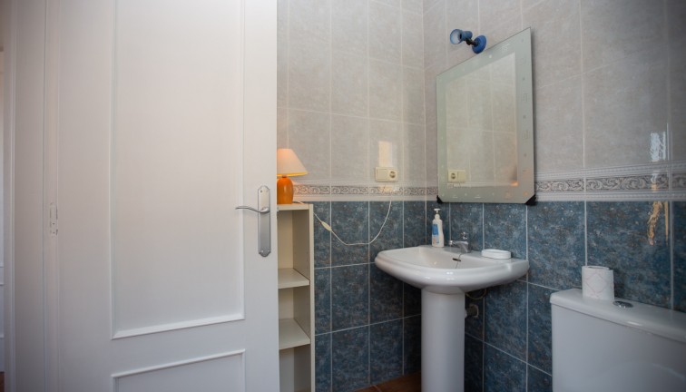 Reventa - Casa adosada - La Zenia