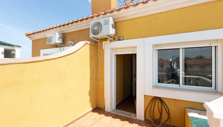 Reventa - Casa adosada - La Zenia