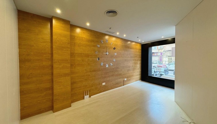 Jälleenmyynti - Liiketila - Guardamar del Segura