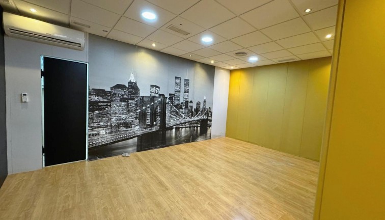 Jälleenmyynti - Liiketila - Guardamar del Segura