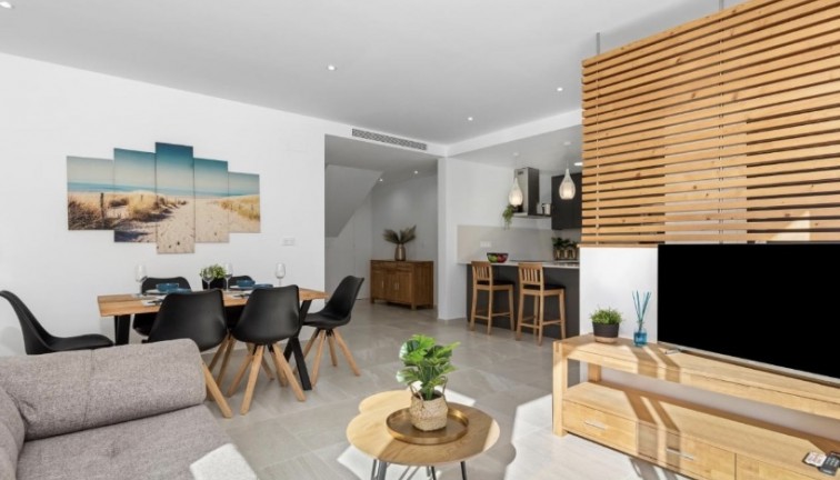 Resale - Chalet - San Miguel de Salinas