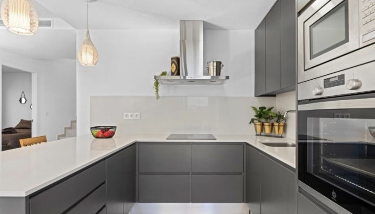 Resale - Chalet - San Miguel de Salinas