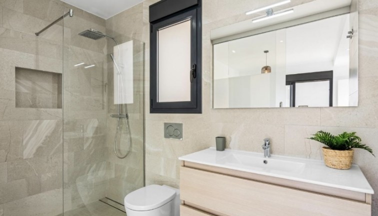 Resale - Chalet - San Miguel de Salinas