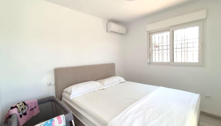 Resale - Semi-Detached - Playa Flamenca