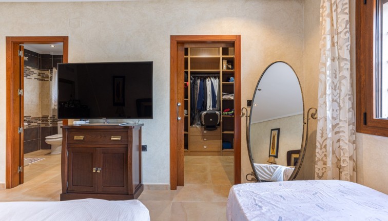 Resale - Chalet - Los Montesinos - LOS MONTESINOS