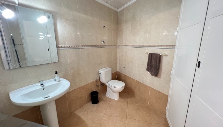 Resale - Commercial - Guardamar del Segura