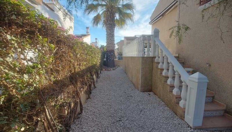 Resale - Chalet - Algorfa