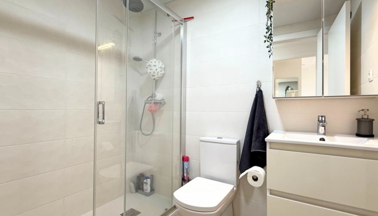 Resale - Apartment - Cartagena - Playa Honda